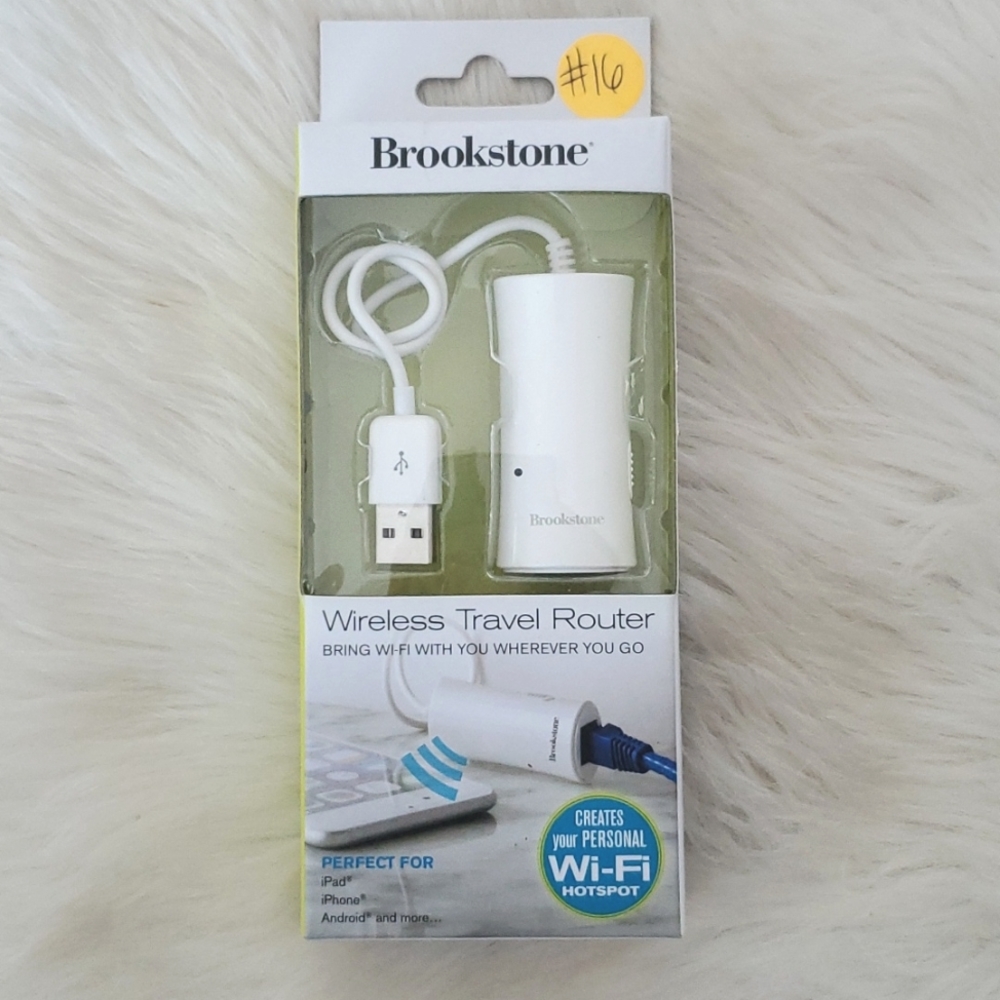 New Brookstone wireless travel router